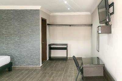 Capital O Palms Hotel