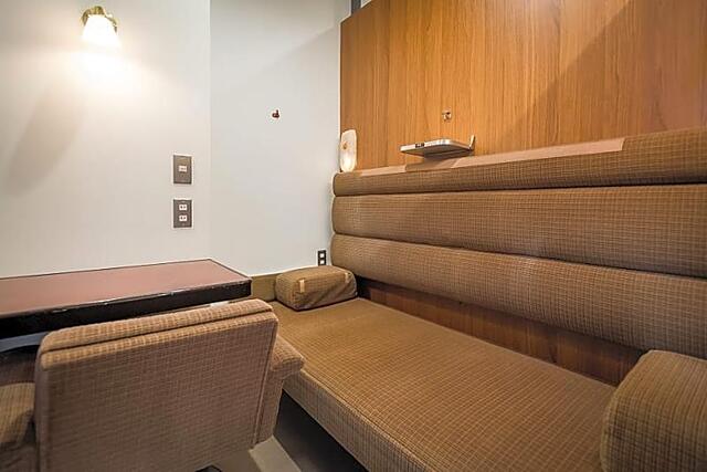TRAIN HOSTEL HOKUTOSEI