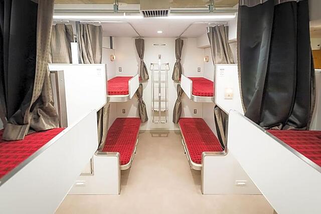 TRAIN HOSTEL HOKUTOSEI