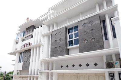 OYO 716 Iciw Iciw Exclusive Homestay