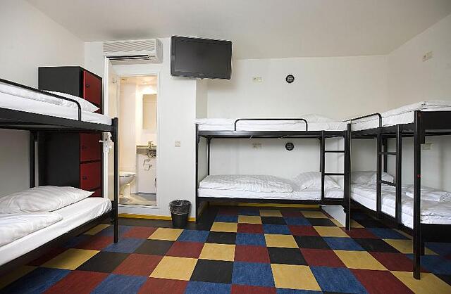 Bud Gett Hostels