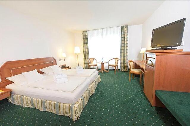 Maifeld Sport- & Tagungshotel