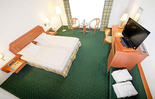 Maifeld Sport- & Tagungshotel