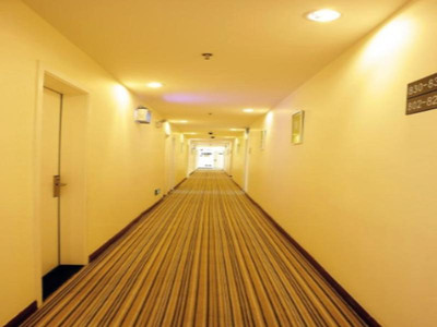 7 DAYS INN GUIYANG XINTIAN FOOD STREET BRANCH