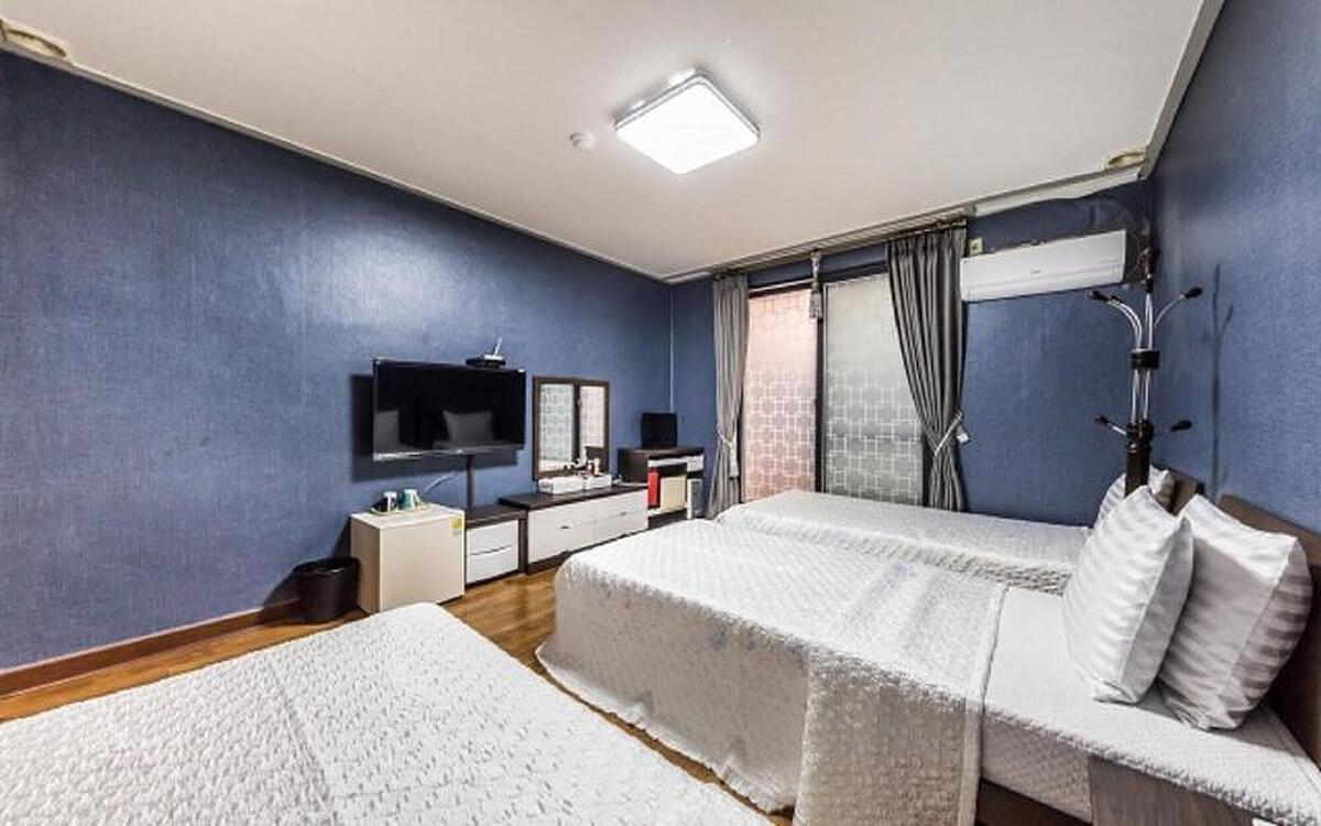 Cf Motel