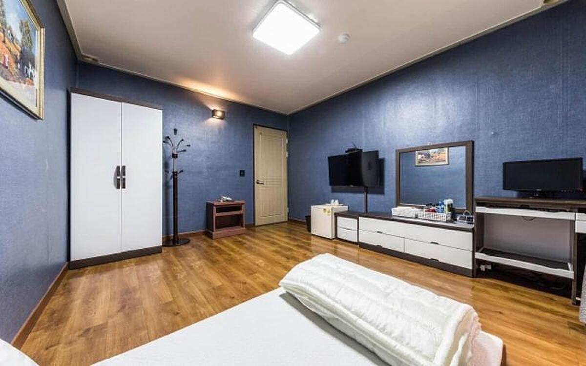 Cf Motel