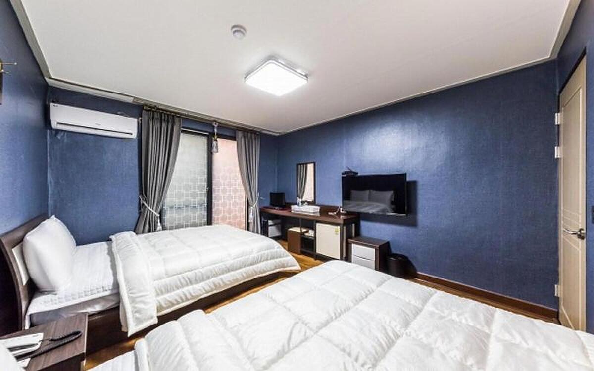 Cf Motel