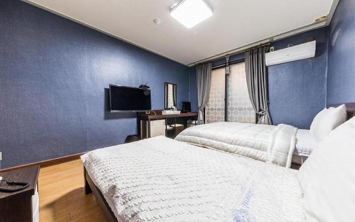 Cf Motel