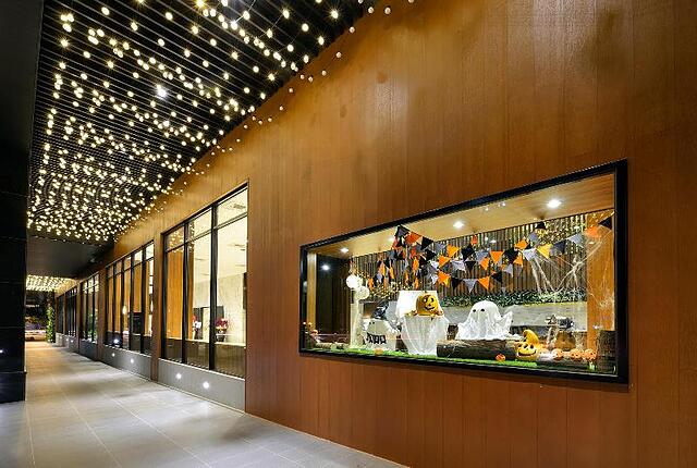 AERIS INTERNATIONAL HOTEL