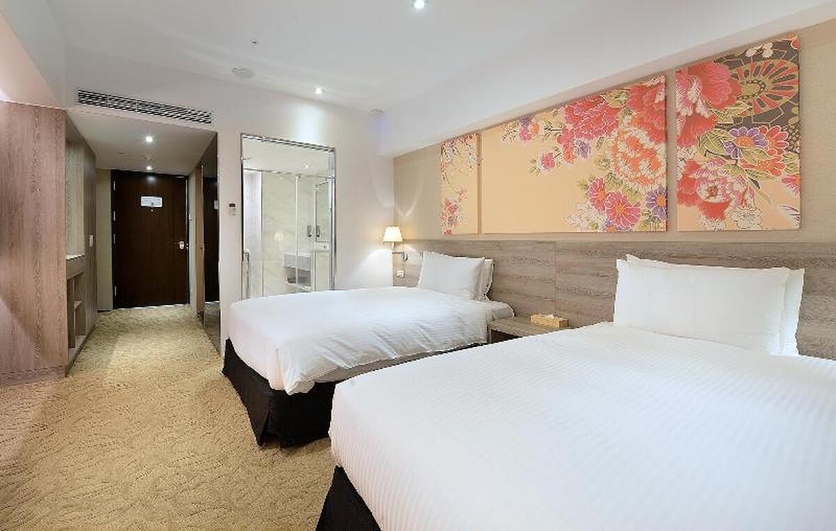 AERIS INTERNATIONAL HOTEL