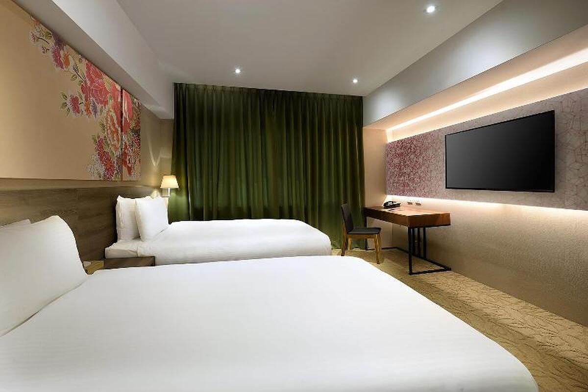 AERIS INTERNATIONAL HOTEL