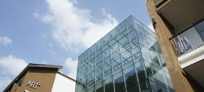 ART ZHENYUAN VACATION HOTEL