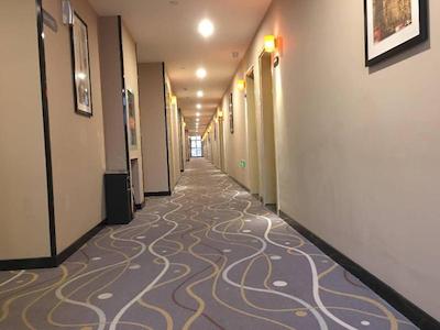 7 DAYS PREMIUMA SHIJIAZHUANG LUQUAN SHANGZHUANG