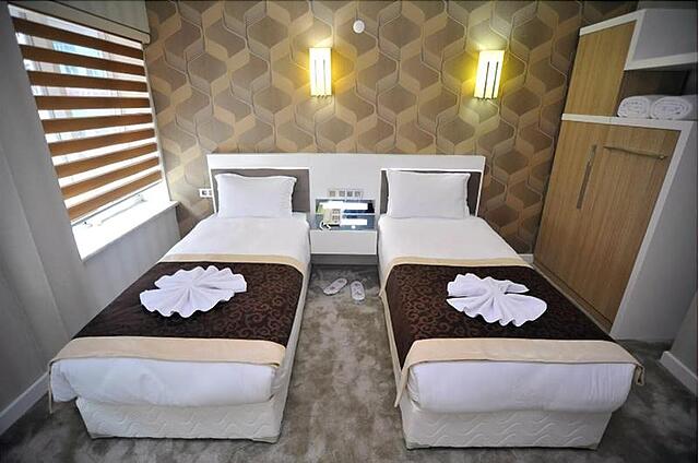 Kast Mahall Hotel