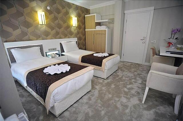 Kast Mahall Hotel