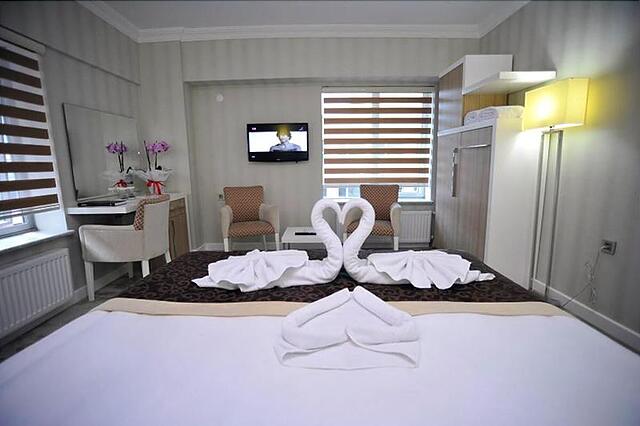 Kast Mahall Hotel