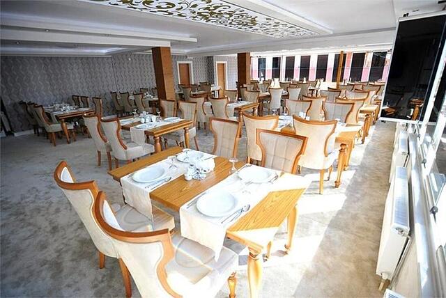 Kast Mahall Hotel