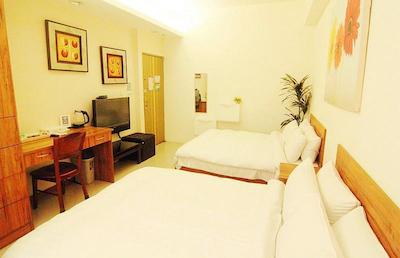 FENGCHIA BEAUTY HOSTEL