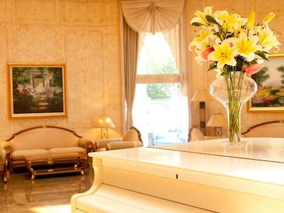 LICHIA ROYAL GARDEN HOTEL