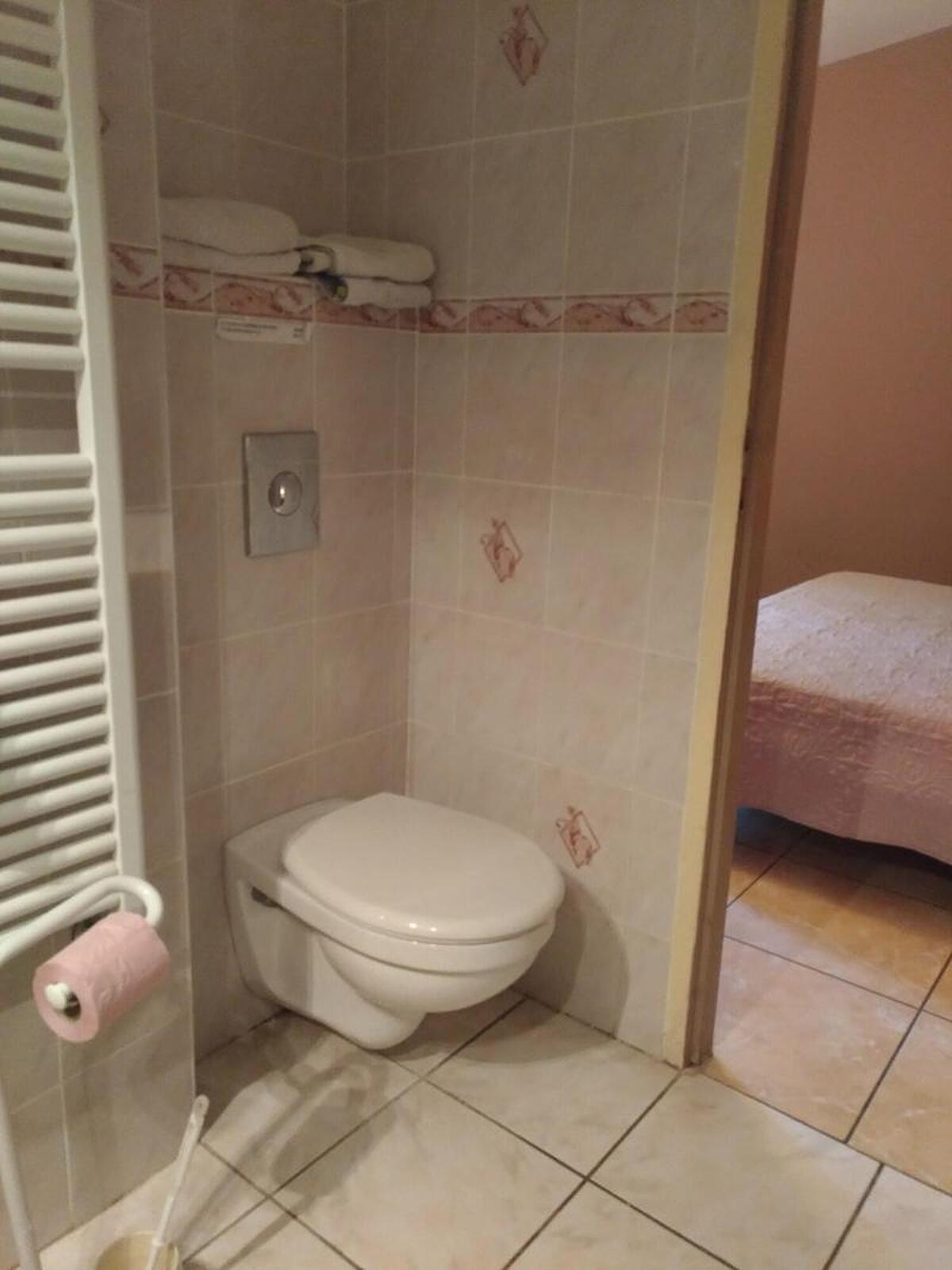 La Chaumia Re Ha Tel