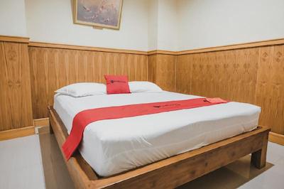 RedDoorz near Kartini Mall Lampung