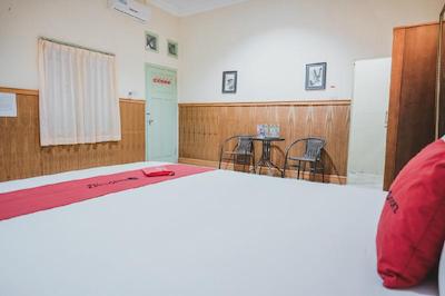 RedDoorz near Kartini Mall Lampung