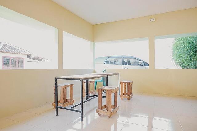 RedDoorz near RS Imanuel Lampung
