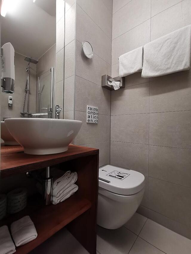 BS16 HOTEL by BERN