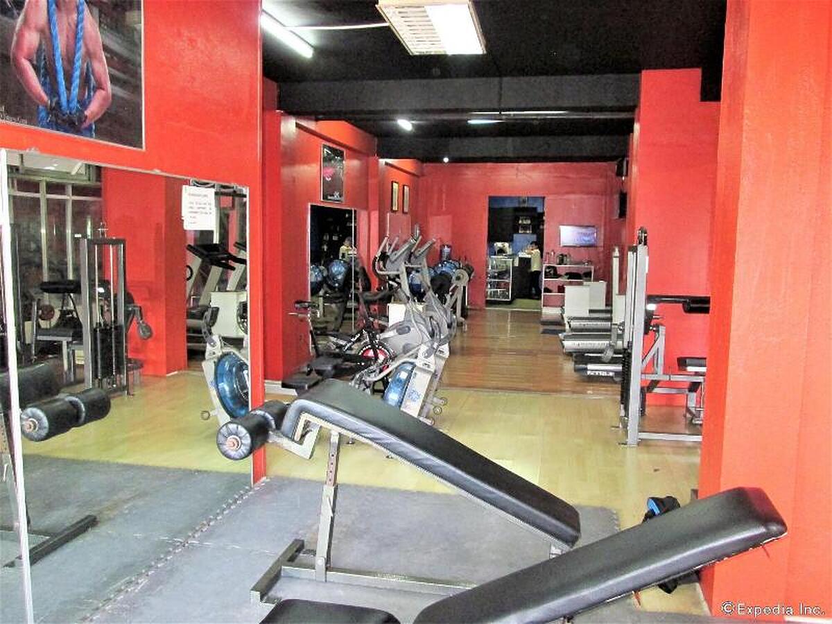 Stonestown Suites