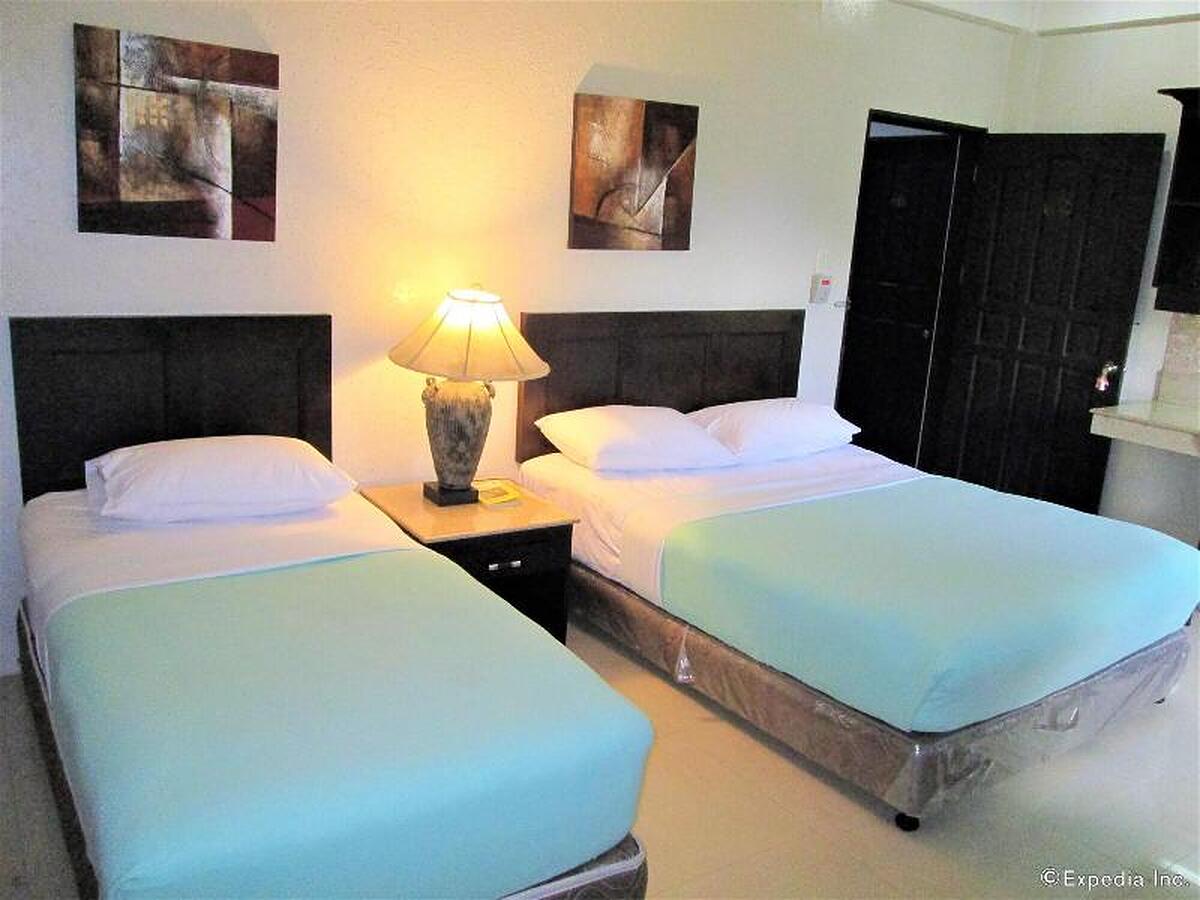 Stonestown Suites