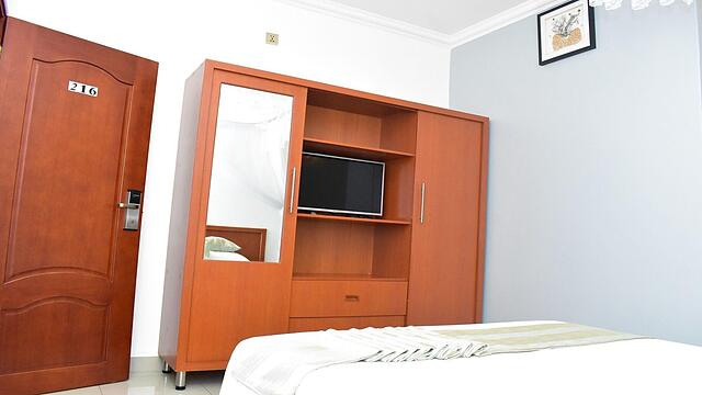 Lebanon Hotel