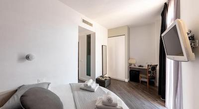 Blue Inn Luxury Suites