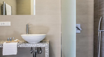 Blue Inn Luxury Suites