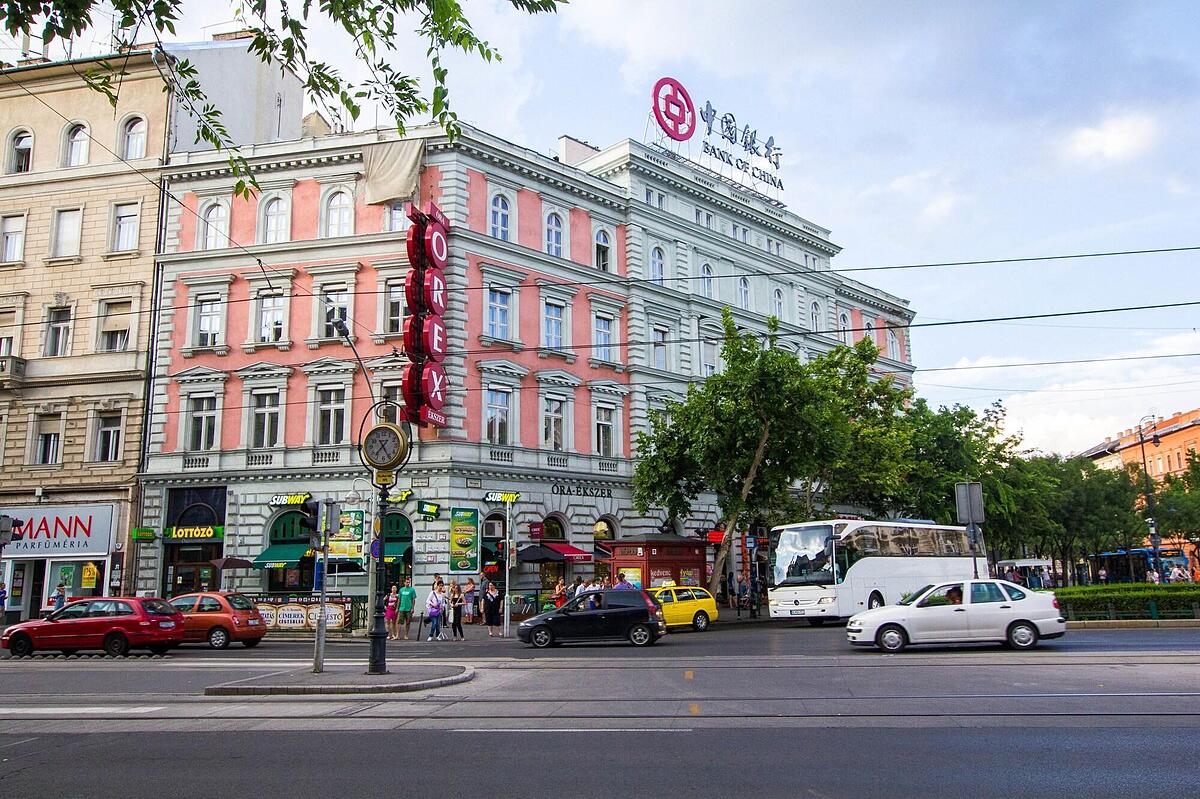 Avenue Hostel