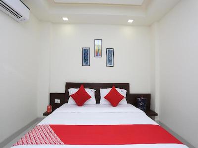 OYO 24707 COMFORT INN