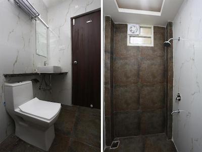 OYO 24707 COMFORT INN