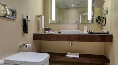 ساهارا استار