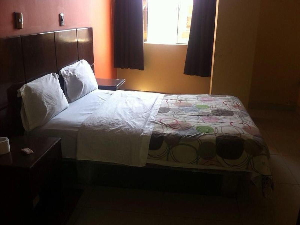 Hostal Sauna Emporio Pizarro
