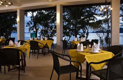 انیاوی توبکاک بیچ ریزورت