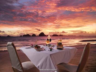 انیاوی توبکاک بیچ ریزورت