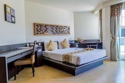 انیاوی توبکاک بیچ ریزورت