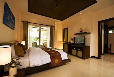 انیاوی توبکاک بیچ ریزورت