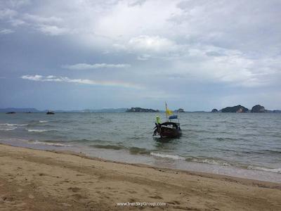 انیاوی توبکاک بیچ ریزورت