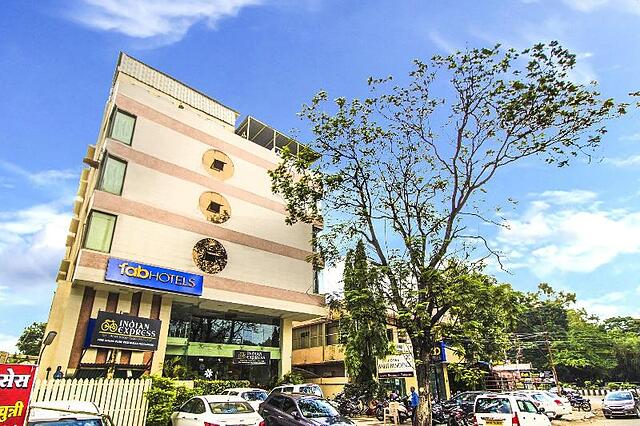 Fabhotel Amrit Residency