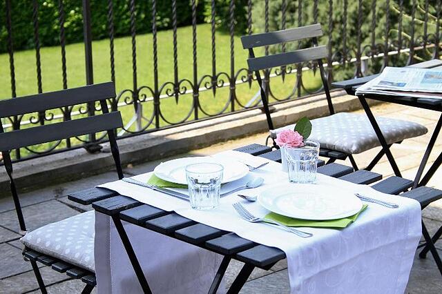 Lisander Bed Breakfast