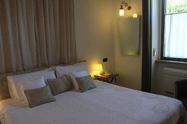 Lisander Bed Breakfast