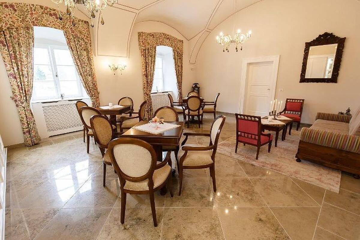 Hotel Cha Teau Gbelany
