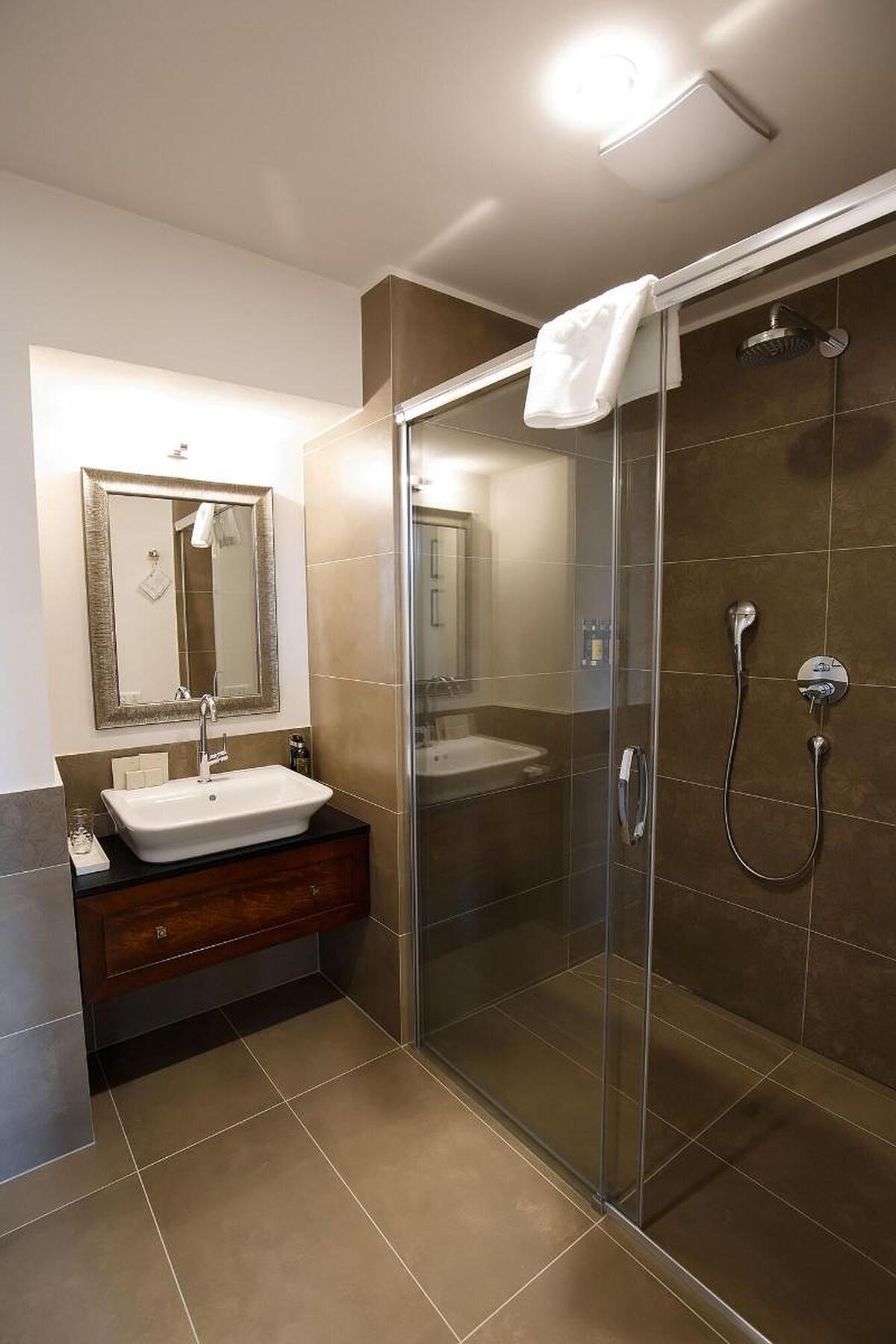 Hotel Cha Teau Gbelany
