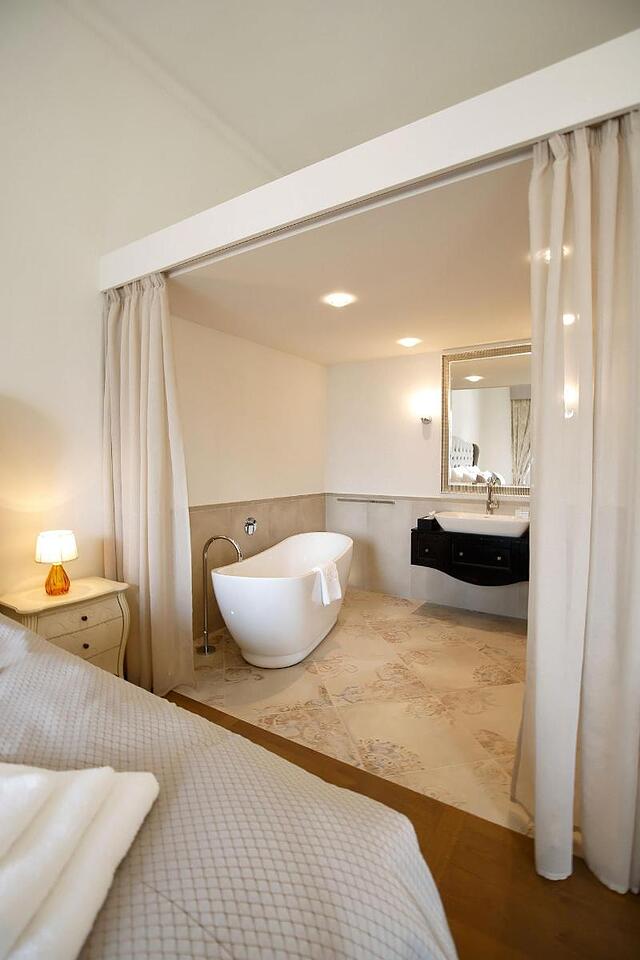 Hotel Cha Teau Gbelany