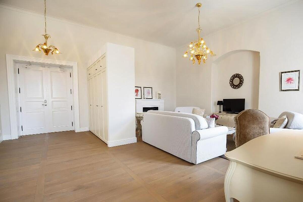 Hotel Cha Teau Gbelany